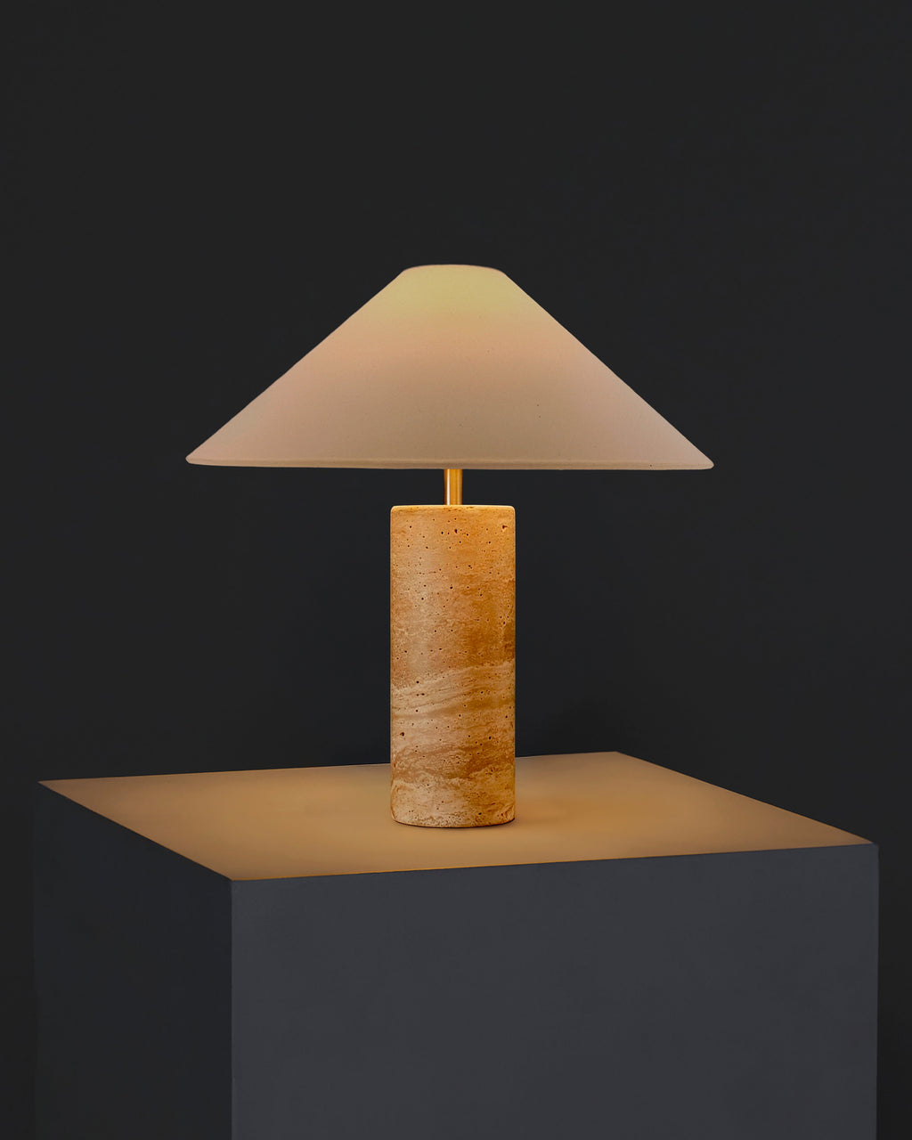 Runo Table Lamp - Smart Ambient Lighting Comfort (Table Lamp, Indoor Lighting, Modern Desk Light)