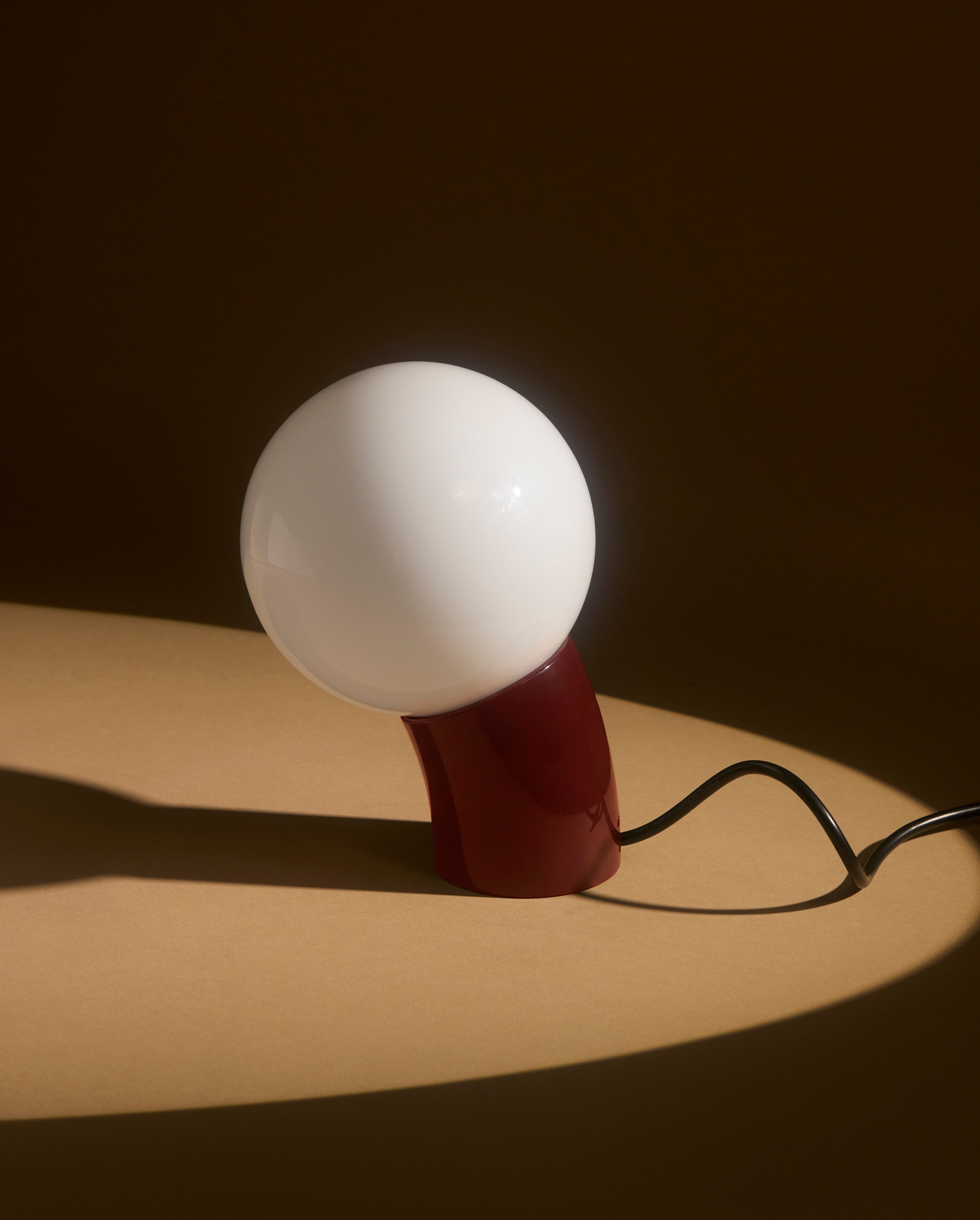 Vino Table Lamp - Smart Ambient Lighting Comfort (Table Lamp, Indoor Lighting, Modern Desk Light)