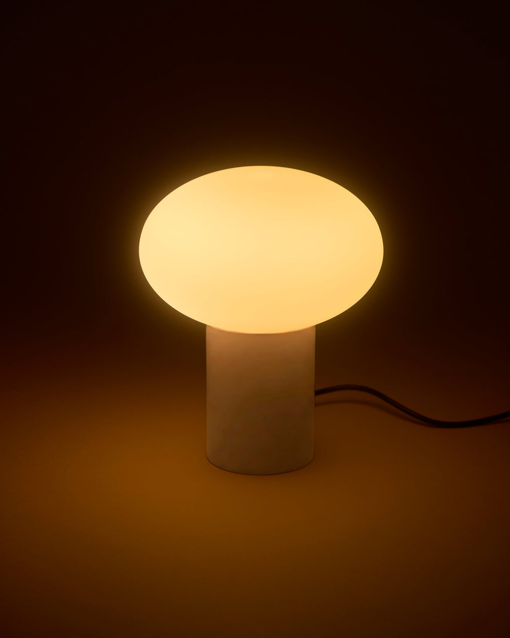 Ivy Table Lamp - Smart Ambient Lighting Comfort (Table Lamp, Indoor Lighting, Modern Desk Light)