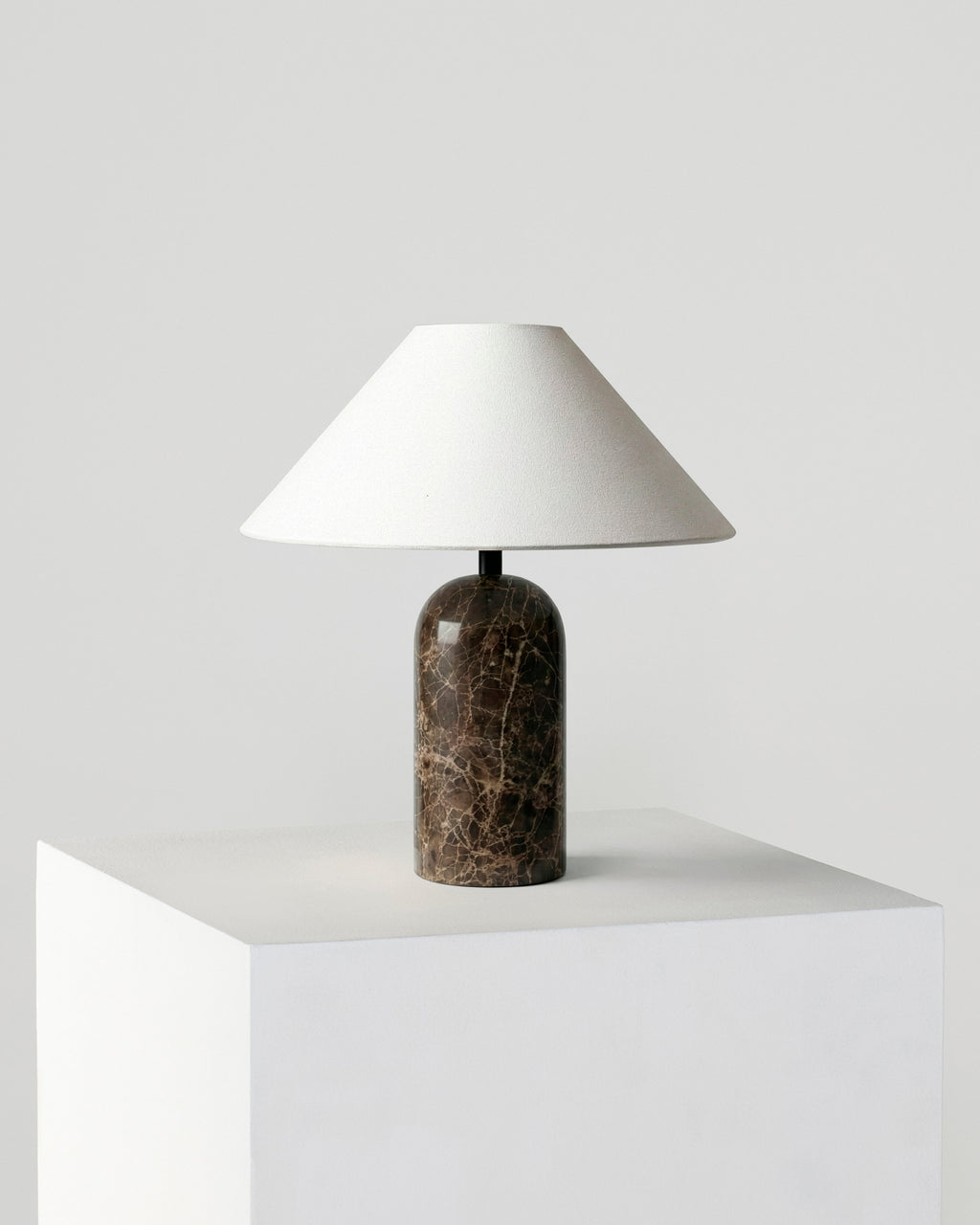 Sansa Table Lamp - Smart Ambient Lighting Comfort (Table Lamp, Indoor Lighting, Modern Desk Light)