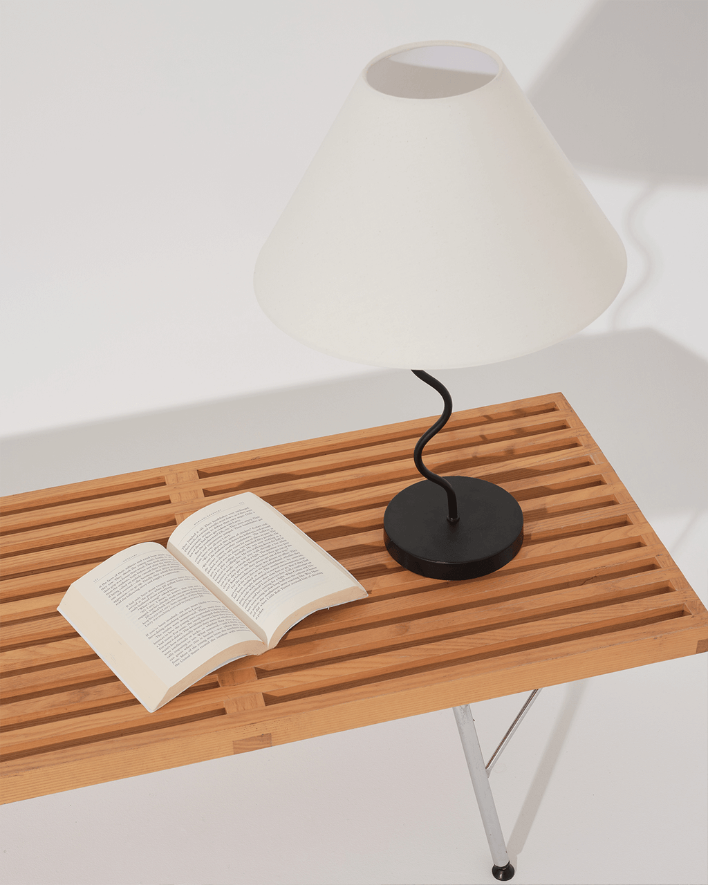 Squiggle Table Lamp - Smart Ambient Lighting Comfort (Table Lamp, Indoor Lighting, Modern Desk Light)