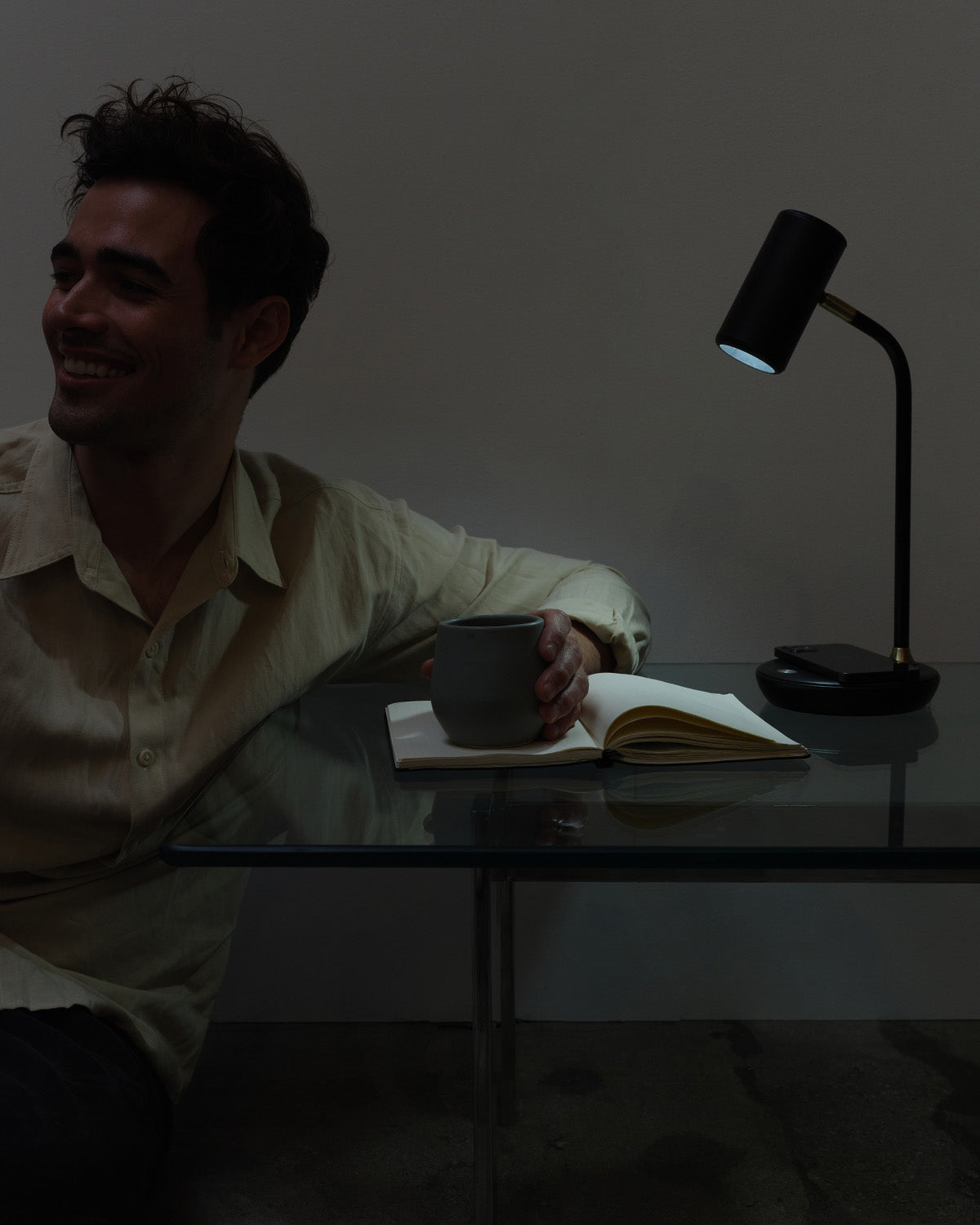 Ezra Table Lamp - Smart Ambient Lighting Comfort (Table Lamp, Indoor Lighting, Modern Desk Light)