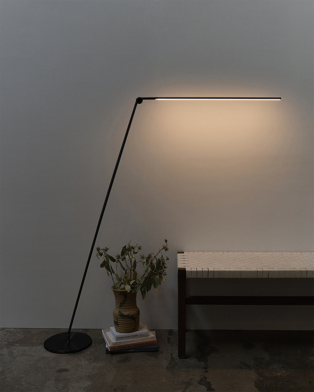 Libra Floor Lamp - Smart Ambient Lighting Comfort (Floor Lamp, Living Room Light, Modern Stand Light)
