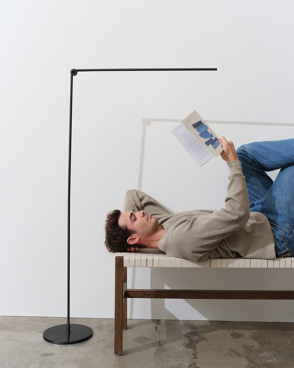 Libra Floor Lamp - Smart Ambient Lighting Comfort (Floor Lamp, Living Room Light, Modern Stand Light)