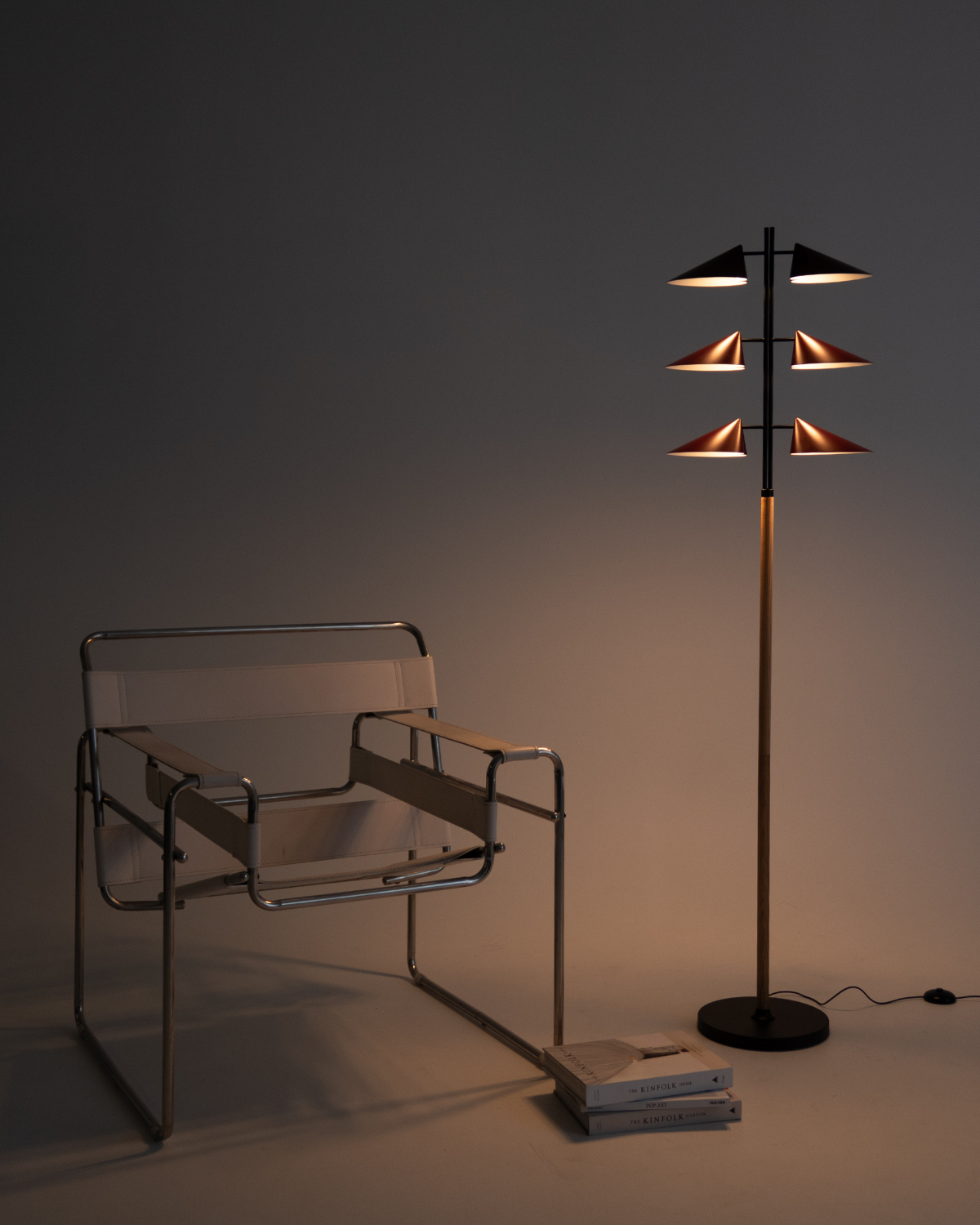 Ivo Floor Lamp - Smart Ambient Lighting Comfort (Floor Lamp, Living Room Light, Modern Stand Light)