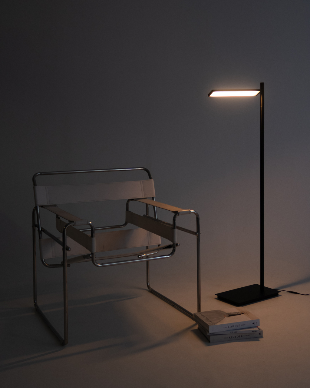 Linden Floor Lamp - Smart Ambient Lighting Comfort (Floor Lamp, Living Room Light, Modern Stand Light)
