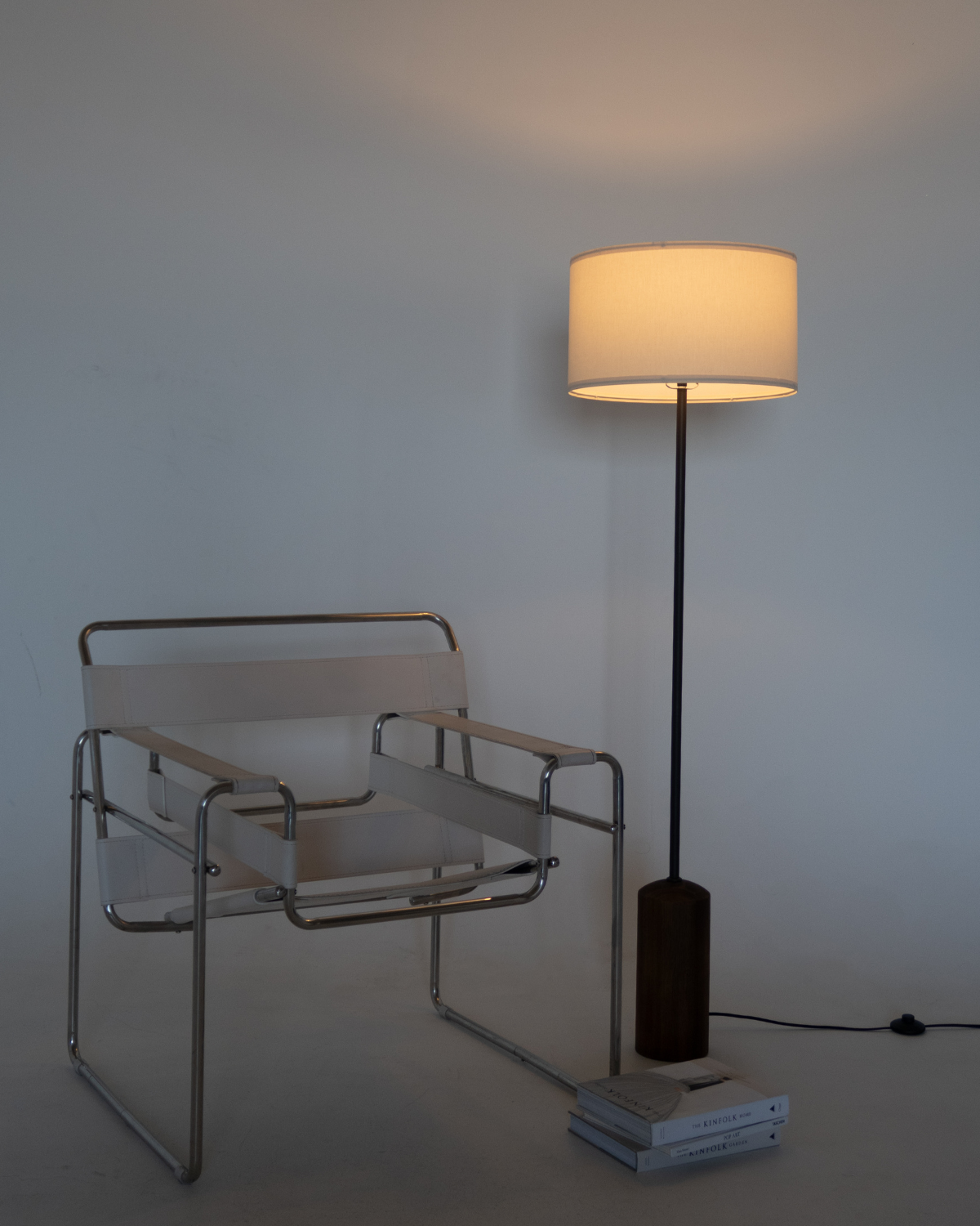 Oren Floor Lamp - Smart Ambient Lighting Comfort (Floor Lamp, Living Room Light, Modern Stand Light)