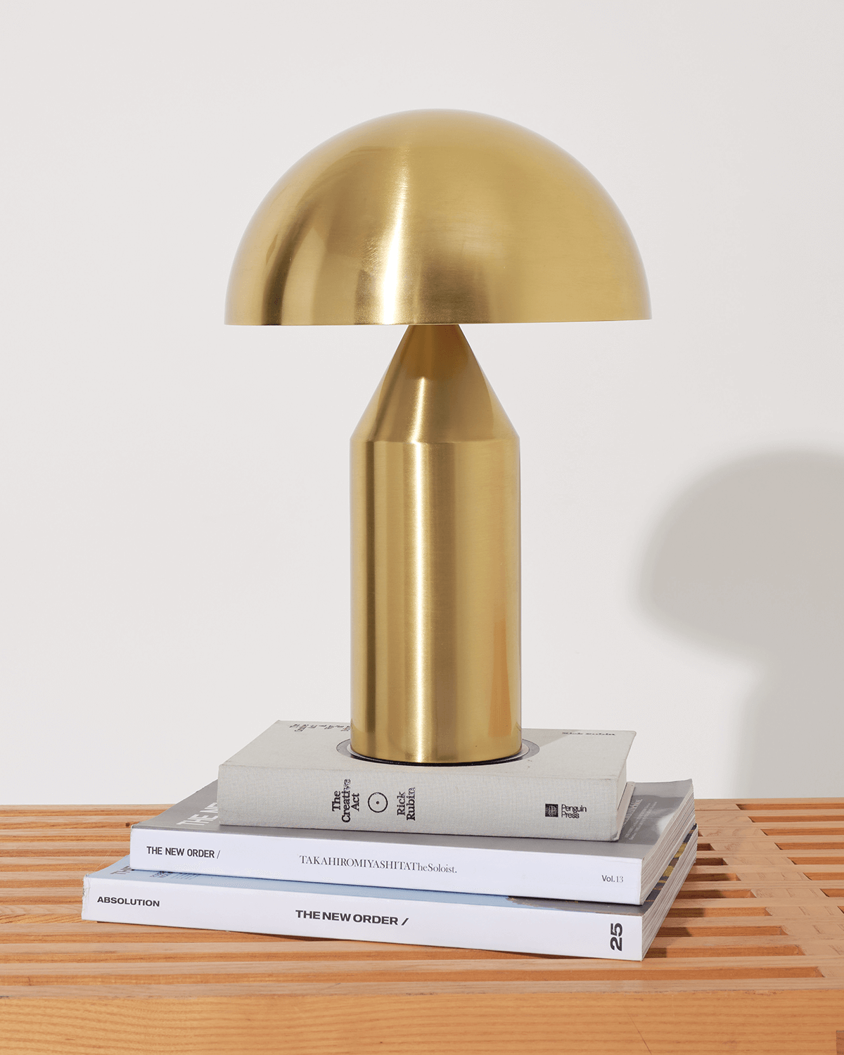 Venus Table Lamp - Smart Ambient Lighting Comfort (Table Lamp, Indoor Lighting, Modern Desk Light)
