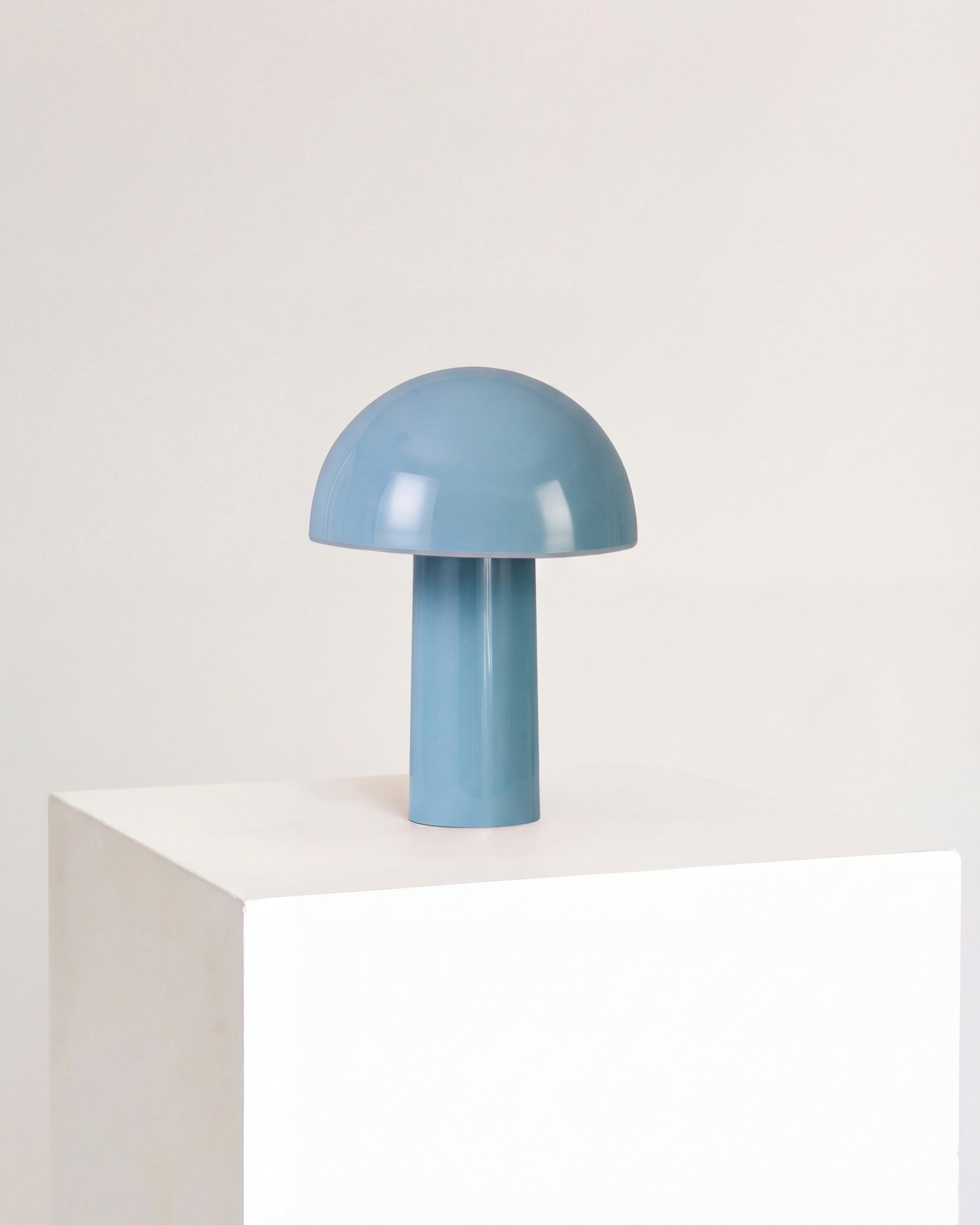 Celia Portable Lamp - Smart Ambient Lighting Comfort (Table Lamp, Indoor Lighting, Modern Desk Light)