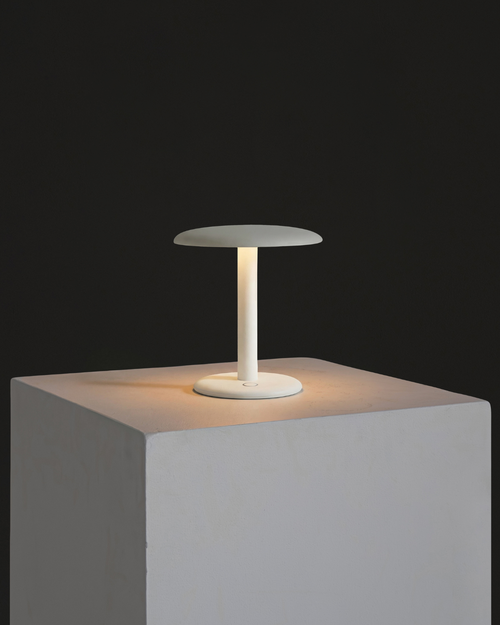 Zeno Portable Lamp - Smart Ambient Lighting Comfort (Table Lamp, Indoor Lighting, Modern Desk Light)