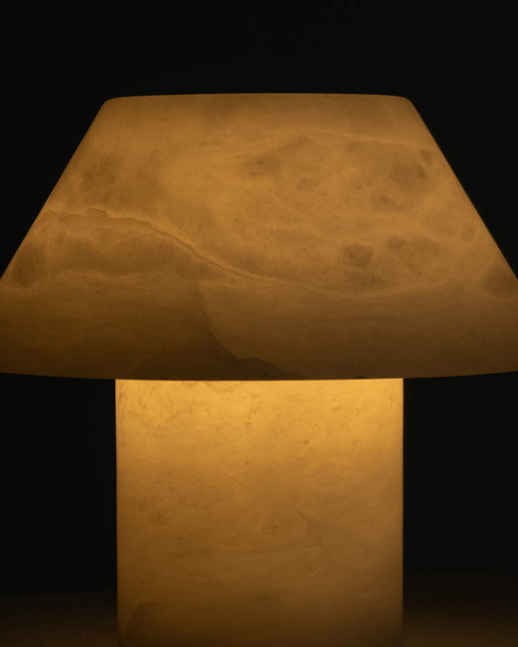 Alora Table Lamp - Smart Ambient Lighting Comfort (Table Lamp, Indoor Lighting, Modern Desk Light)