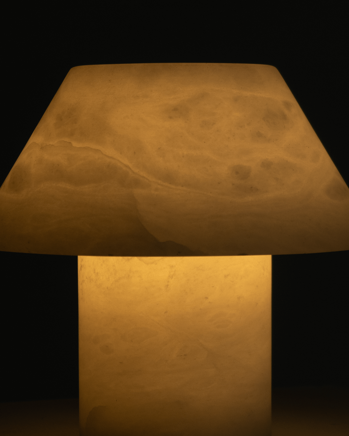 Alora Table Lamp - Smart Ambient Lighting Comfort (Table Lamp, Indoor Lighting, Modern Desk Light)