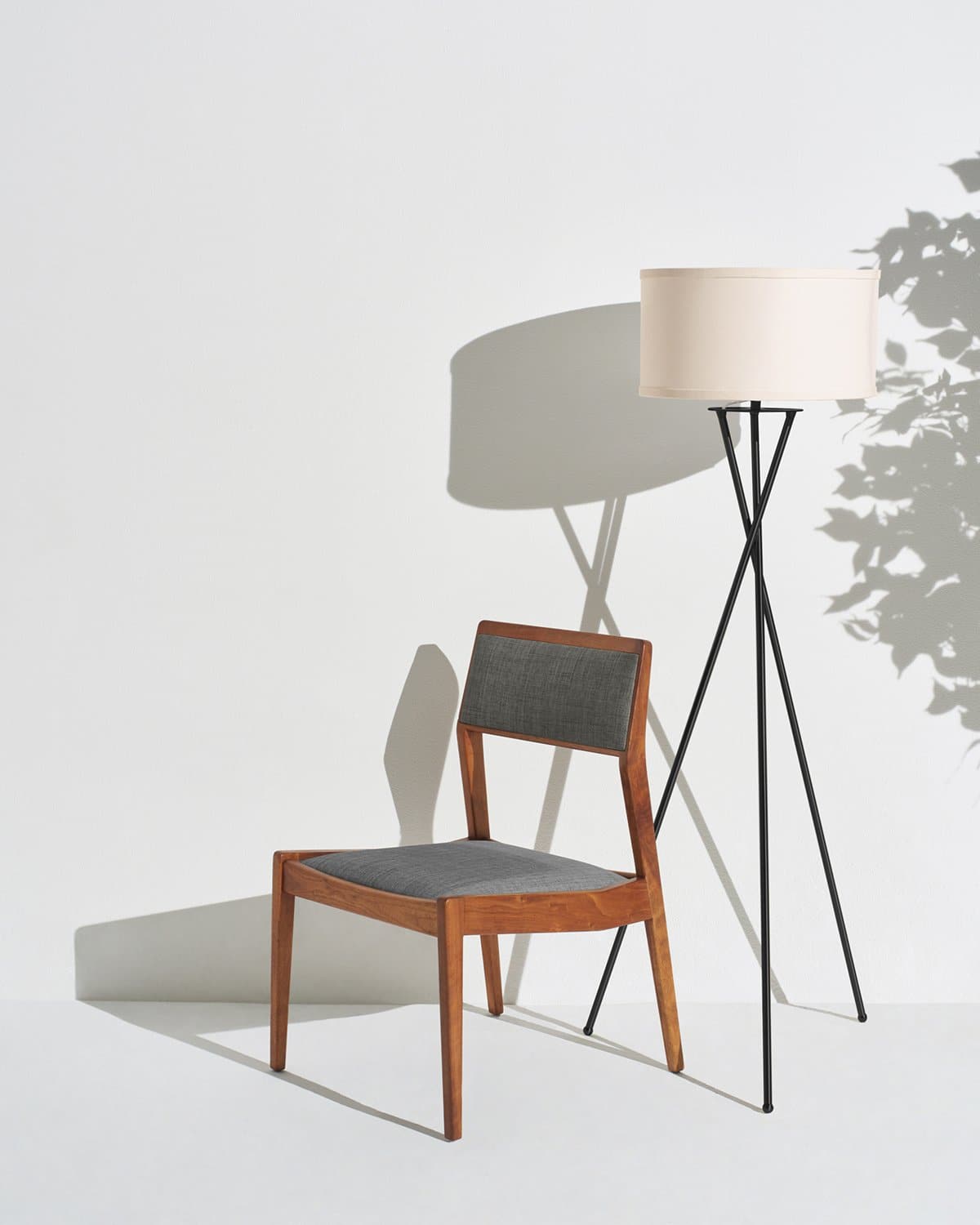 Jaxon Floor Lamp - Smart Ambient Lighting Comfort (Floor Lamp, Living Room Light, Modern Stand Light)