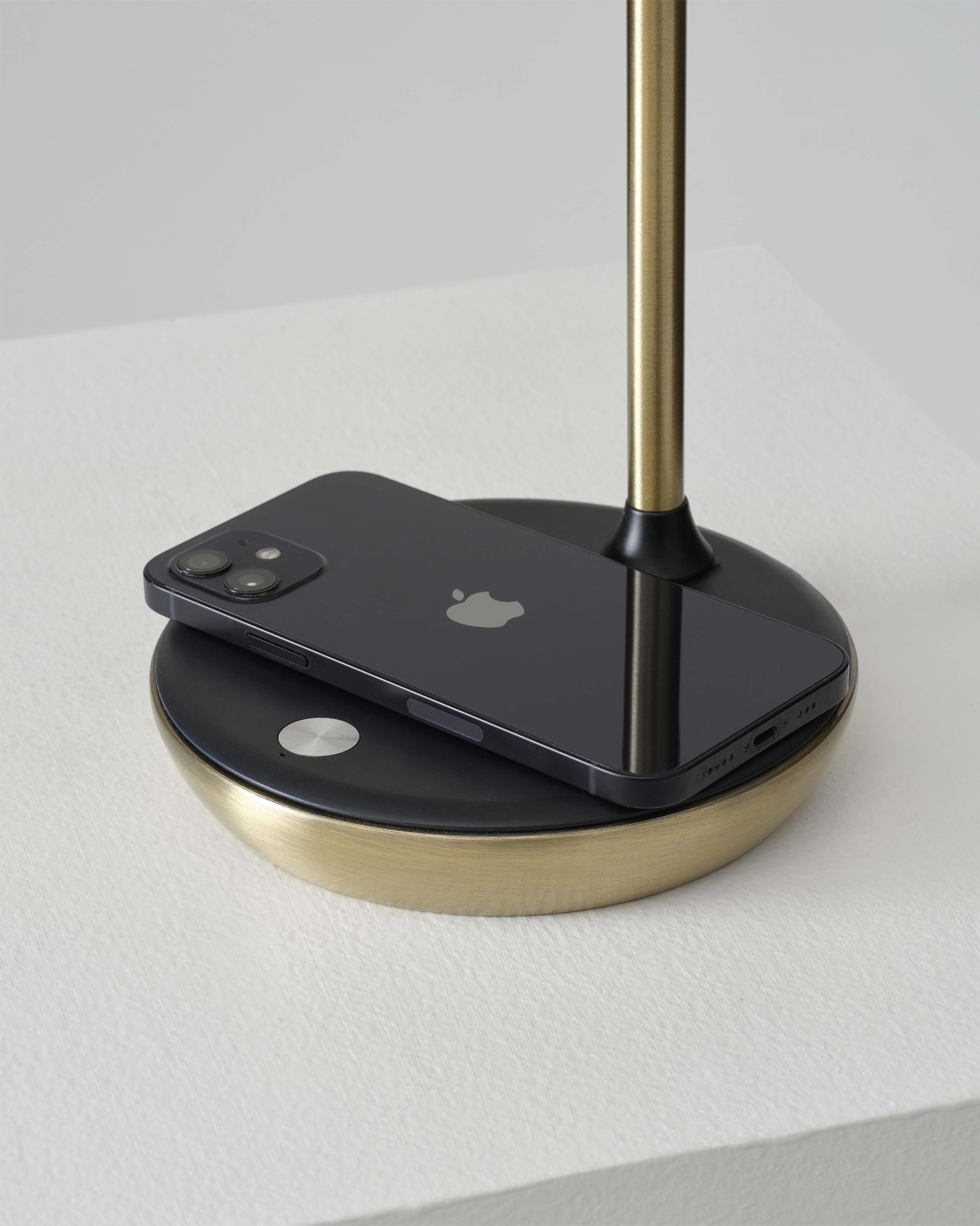 Ezra Table Lamp - Smart Ambient Lighting Comfort (Table Lamp, Indoor Lighting, Modern Desk Light)