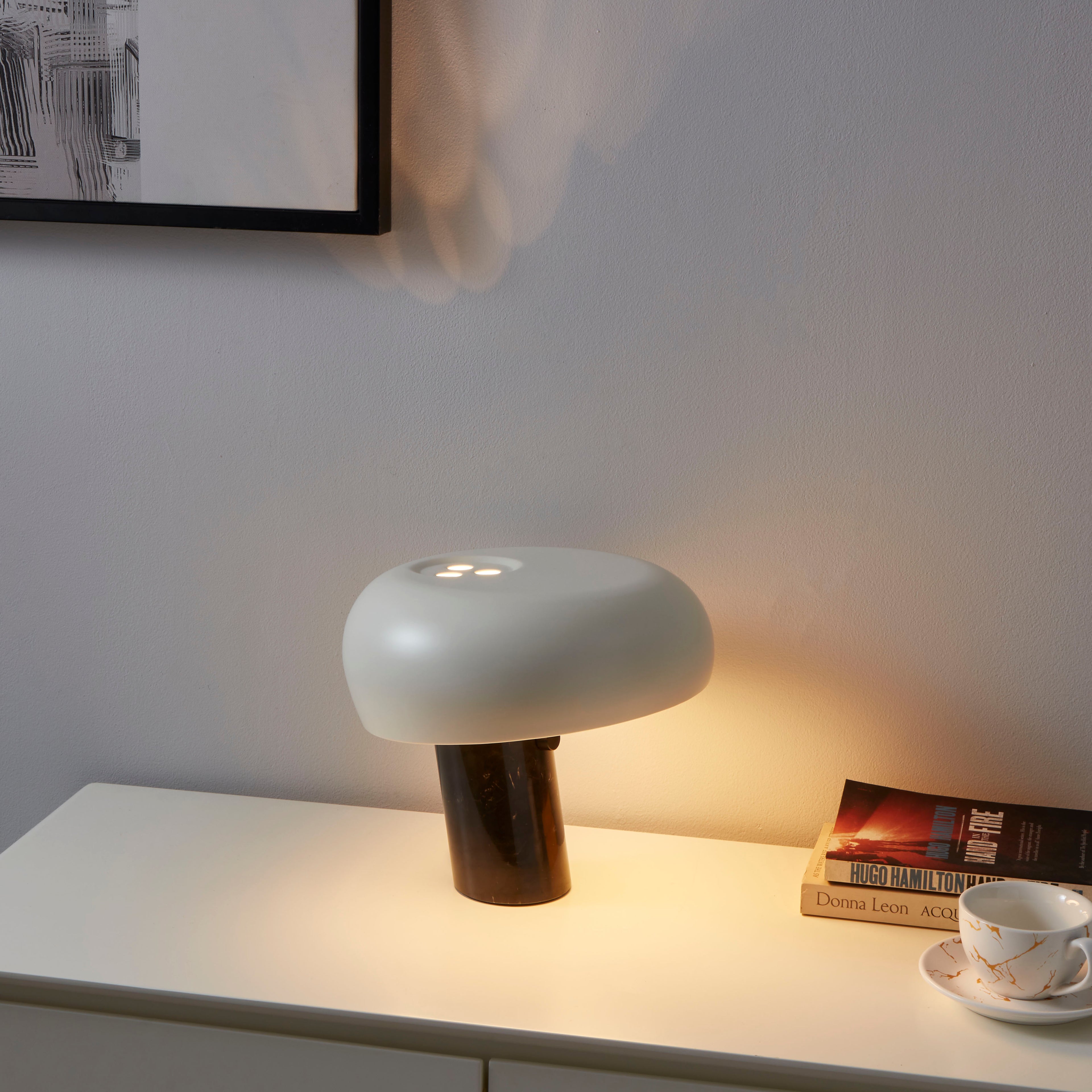 Kingpin Table Lamp - Smart Ambient Lighting Comfort (Table Lamp, Indoor Lighting, Modern Desk Light)