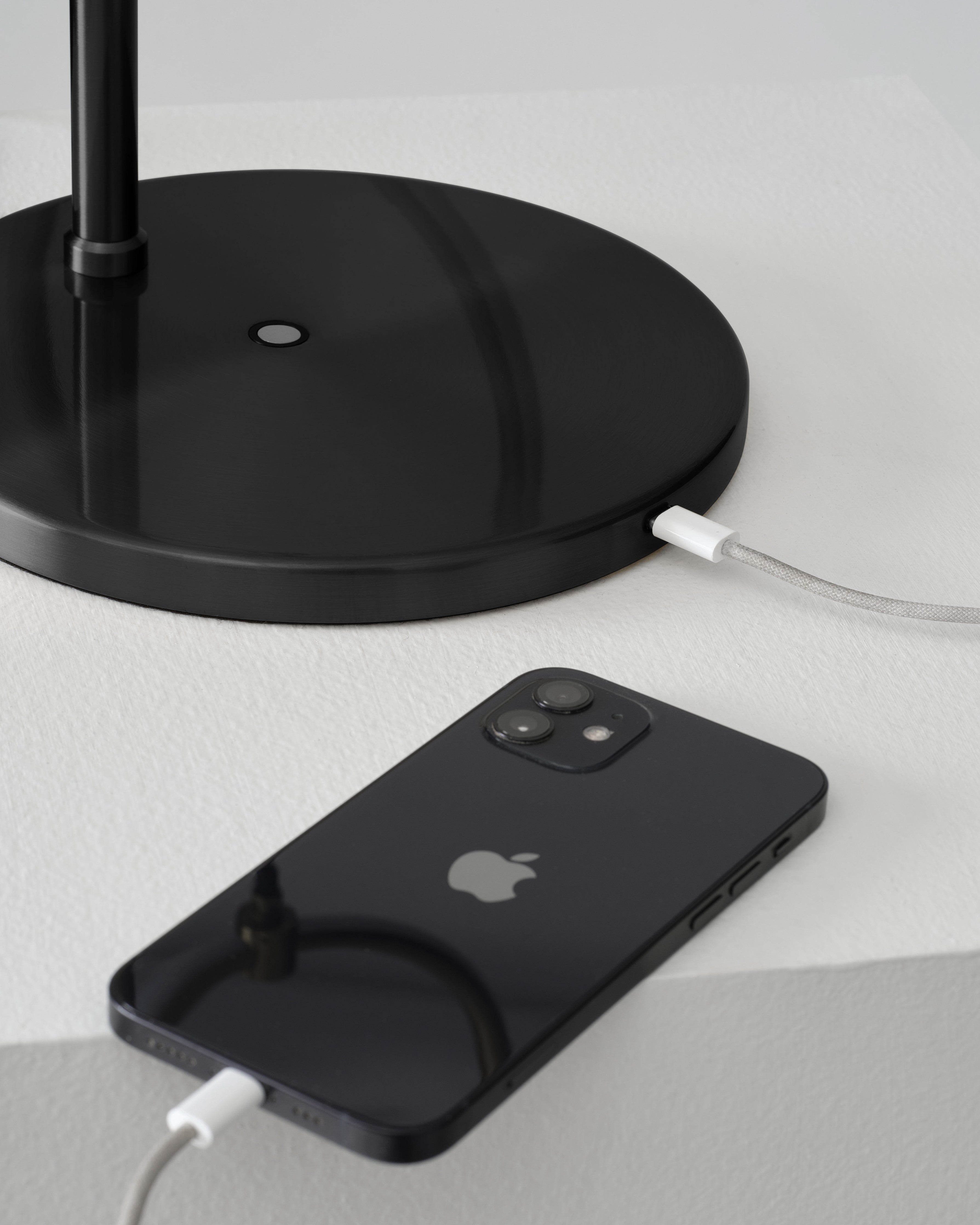 Nova RGB Table Lamp - Smart Ambient Lighting Comfort (Table Lamp, Indoor Lighting, Modern Desk Light)